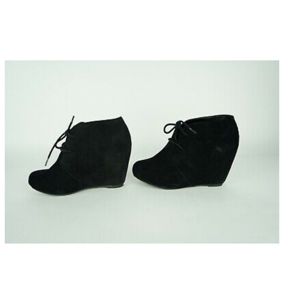 Dolce Vita black suede wedges - Picture 2 of 9